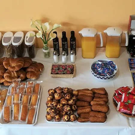 Готель Bonaire Револта